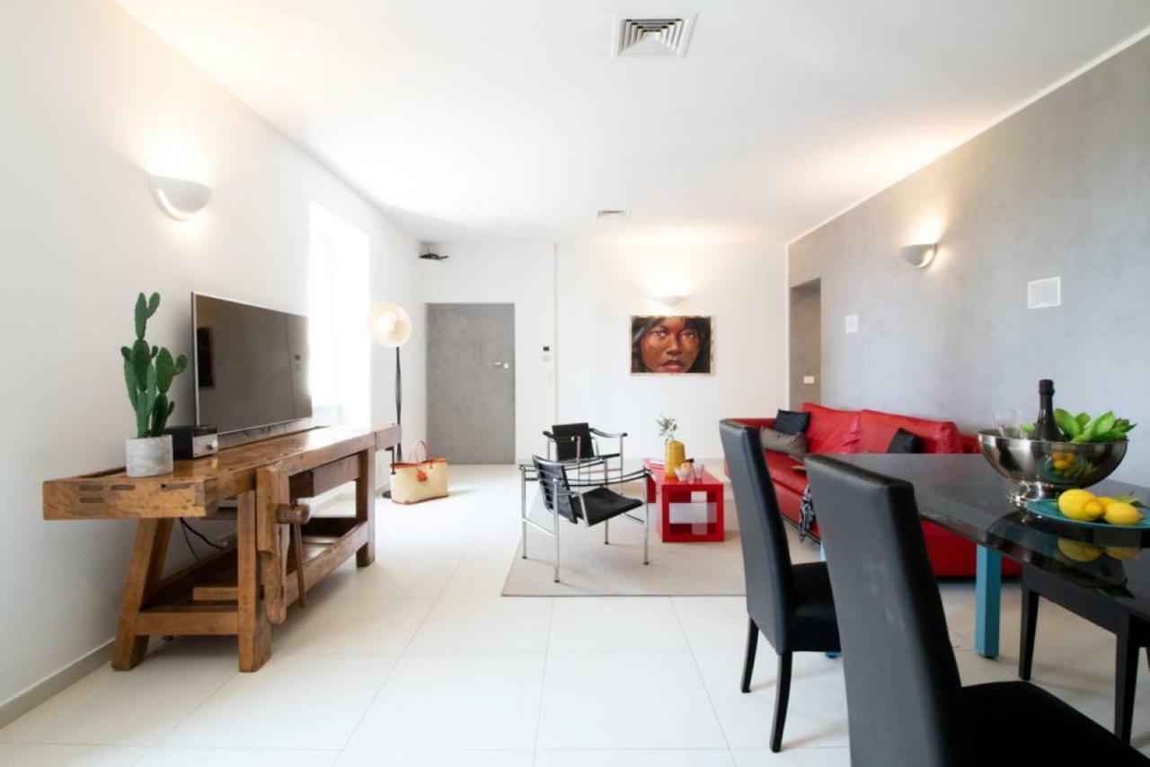 Casa Giulia - Apartment Beachfront With 2 Bedrooms, Air Conditioning And Private Parking, Just 30 Meters From The Beach Сестри-Леванте Экстерьер фото
